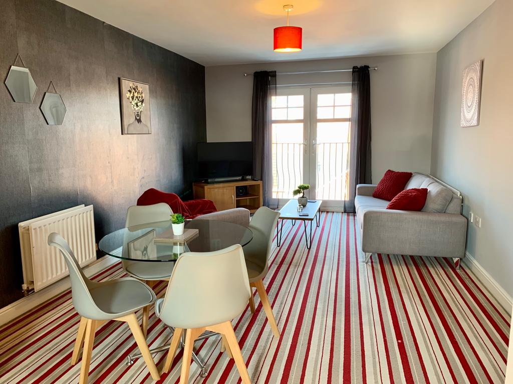 2 bedroom Apartment Let agreed