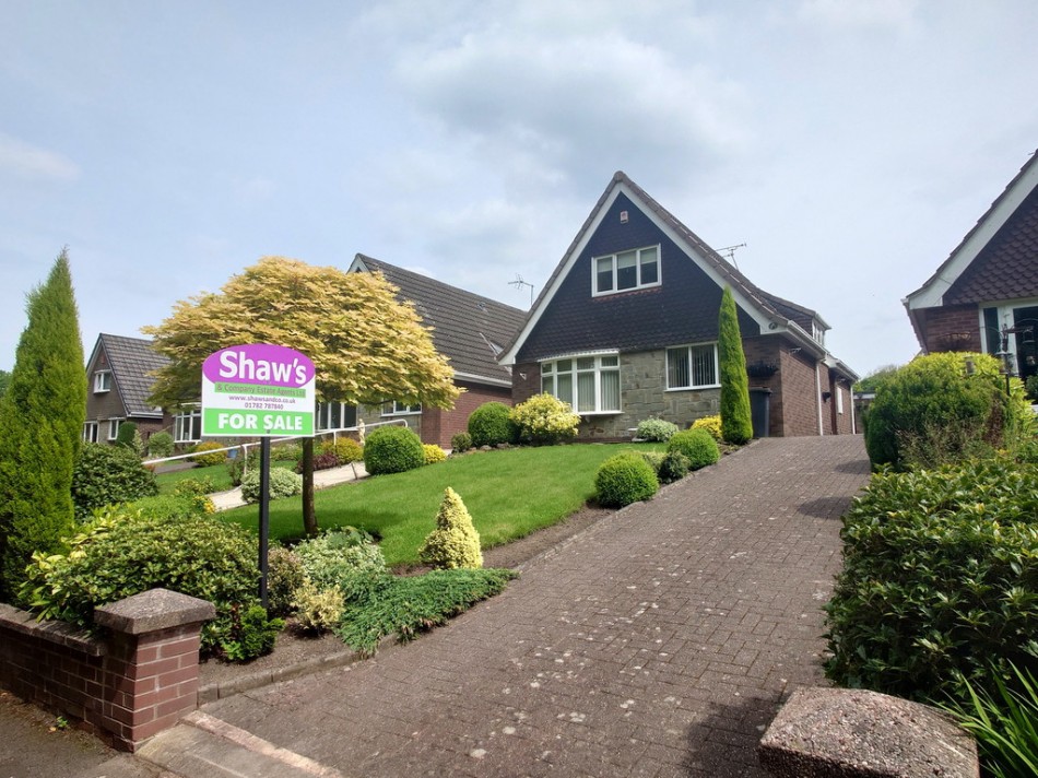 2 bedroom Detached house SSTC