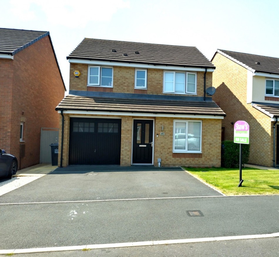 3 bedroom Detached house SSTC