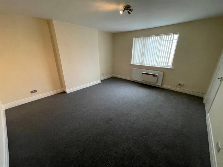 2 bedroom Apartment Let