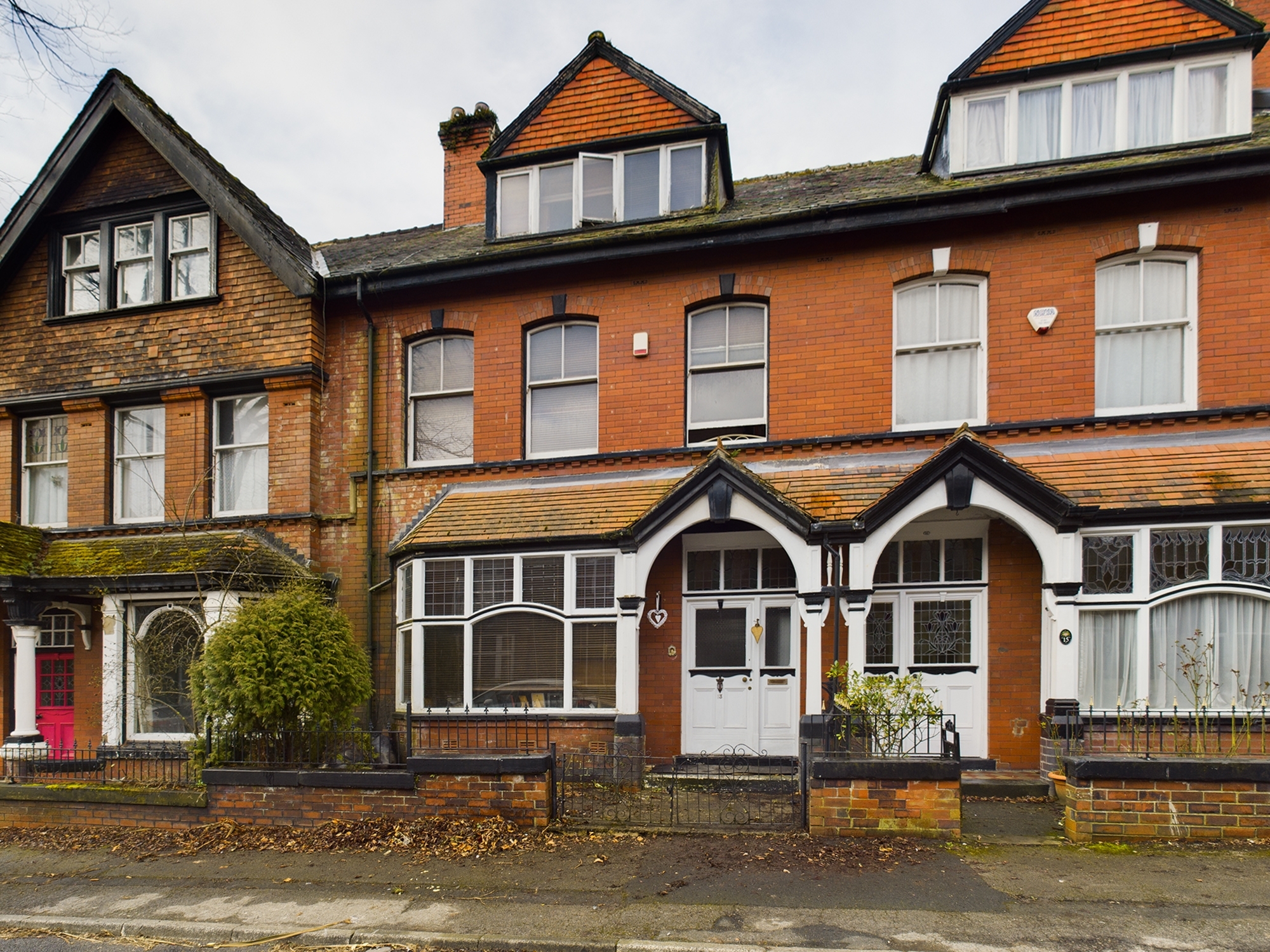 4 bedroom Terraced House SSTC