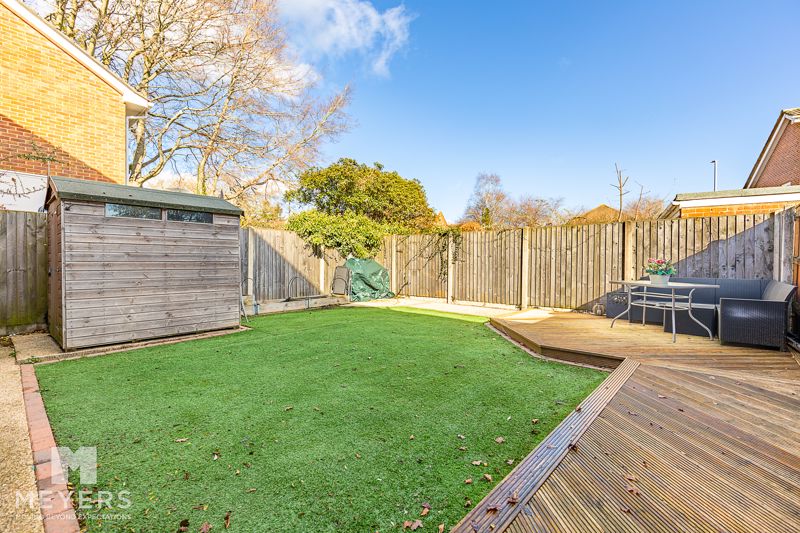 4 bedroom Semi-detached house Sold