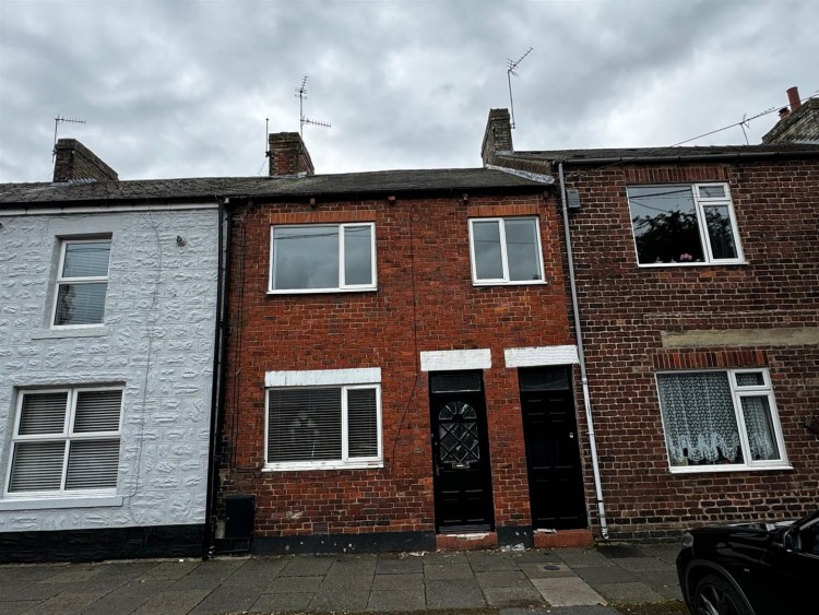 3 bedroom Terraced House SSTC