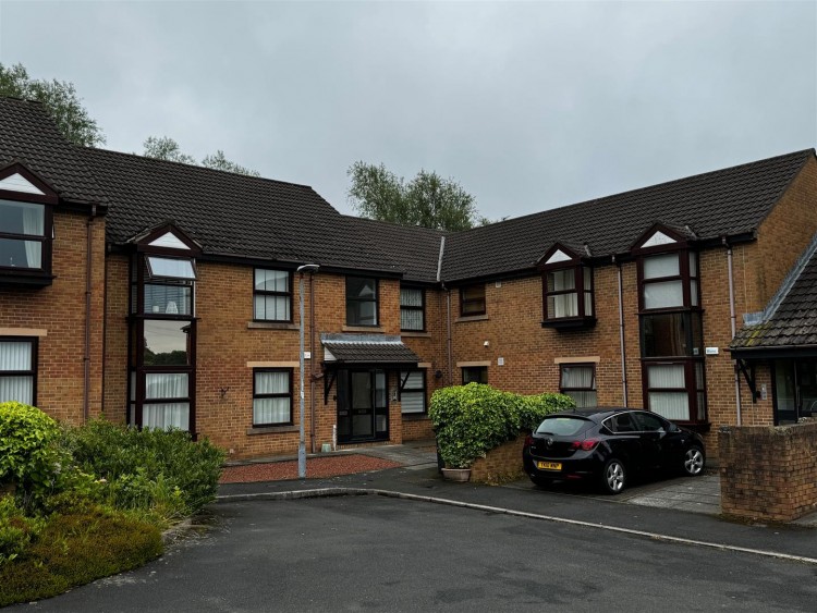 2 bedroom Apartment For Sale