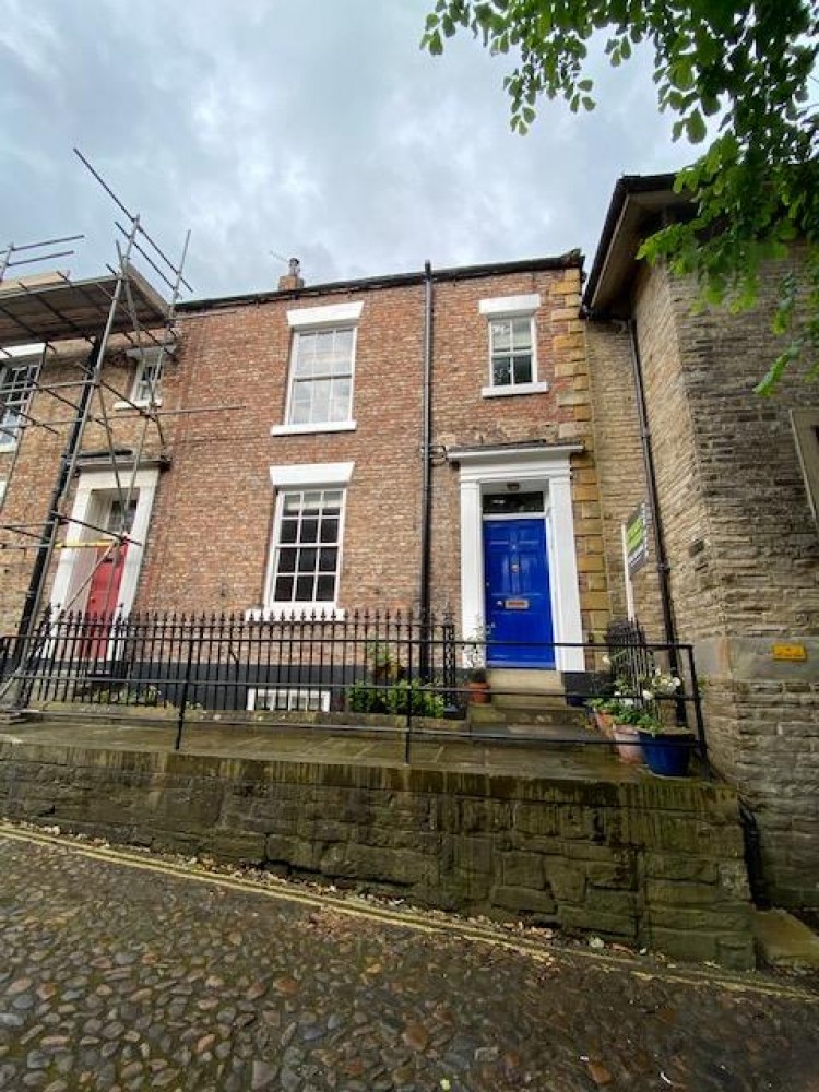 4 bedroom Terraced House SSTC