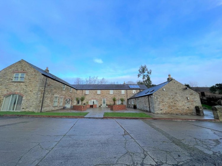 4 bedroom Detached house SSTC