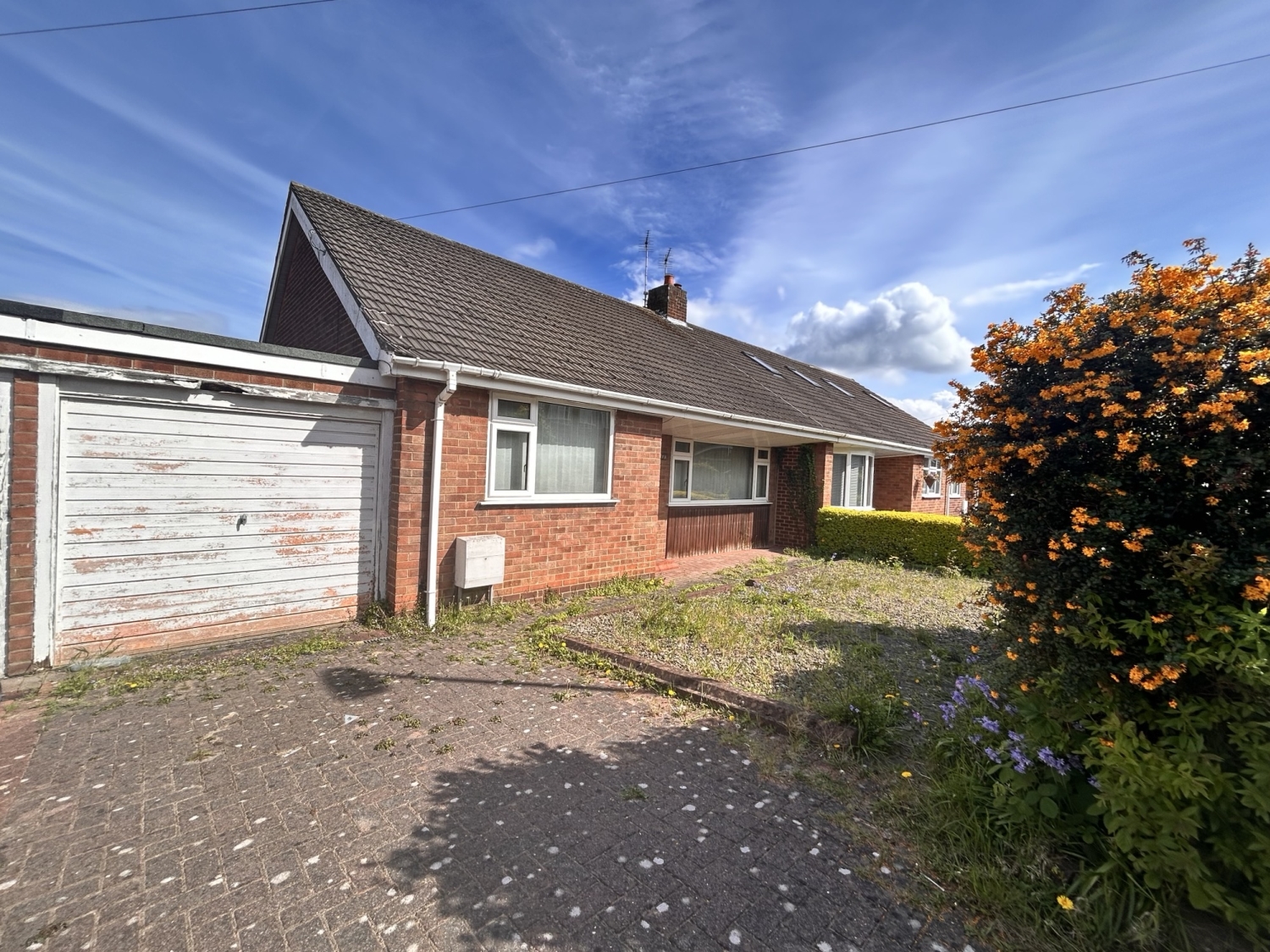 2 bedroom Semi-Detached Under Offer