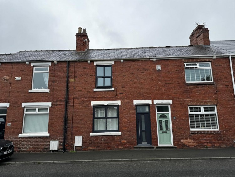 2 bedroom Detached house For Sale
