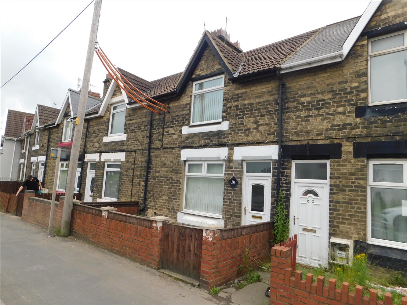 2 bedroom Terraced For Sale