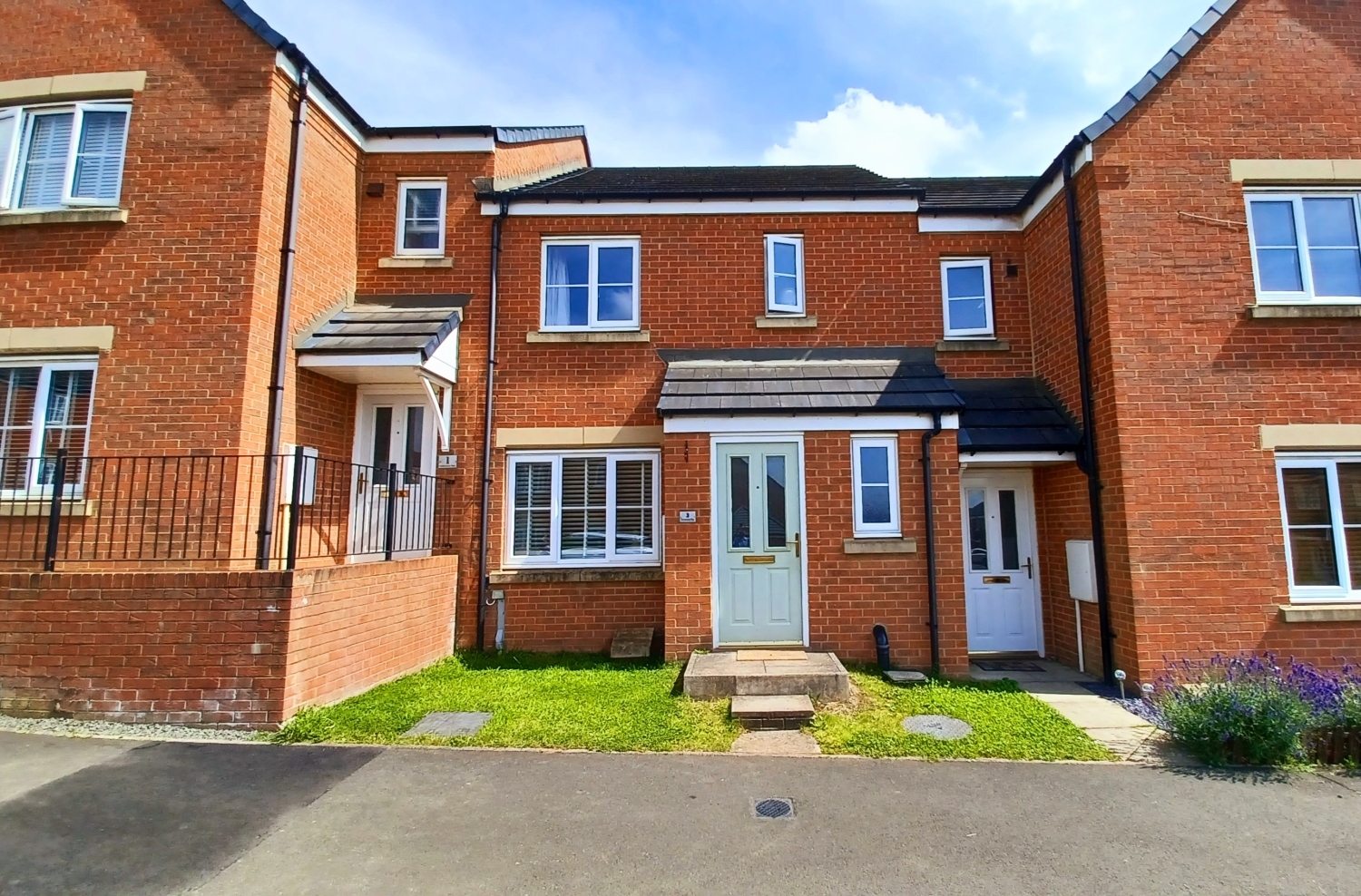 3 bedroom Terraced For Sale