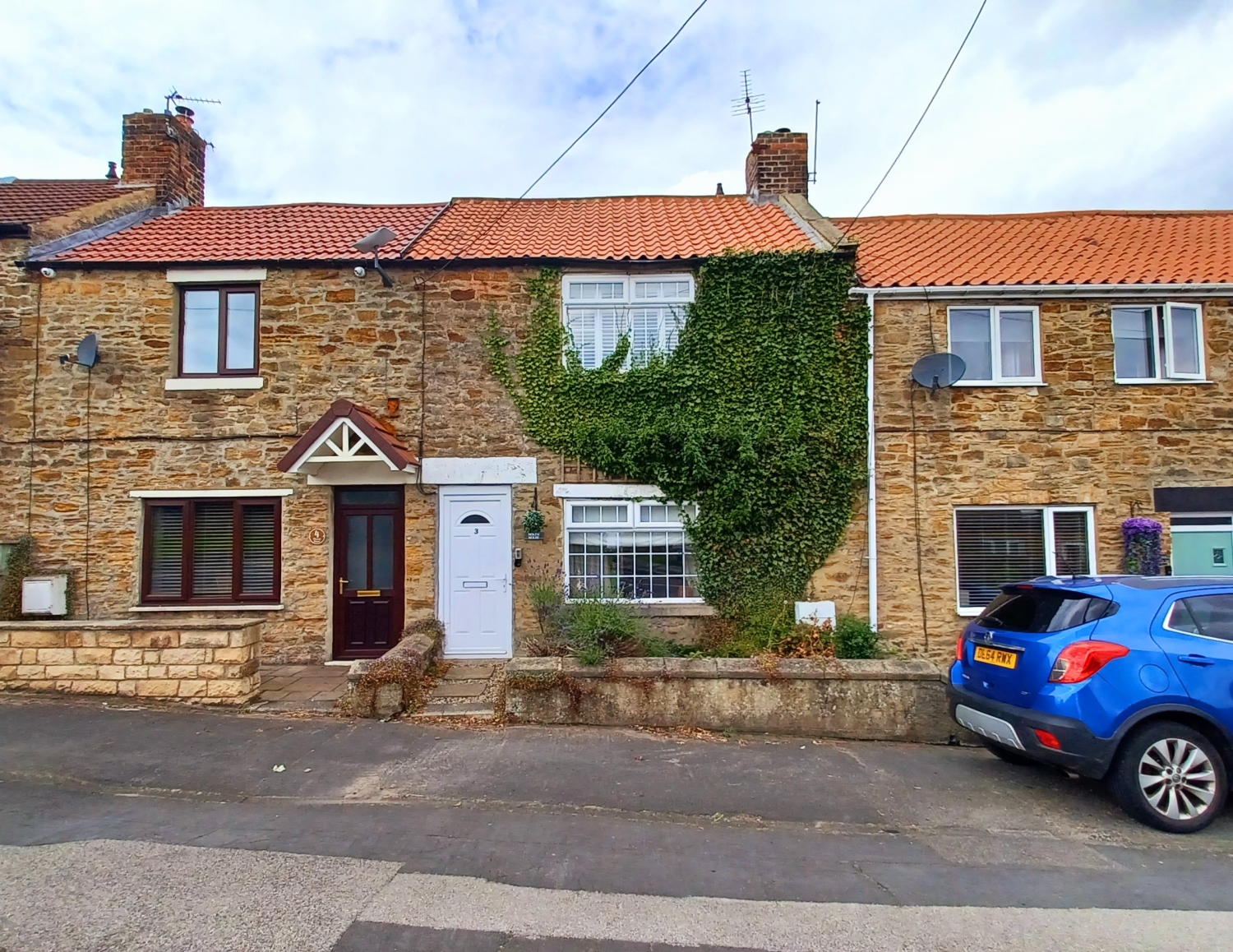 2 bedroom Terraced To Let