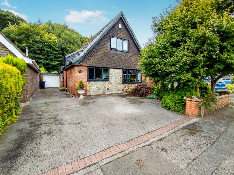 3 bedroom Detached house SSTC