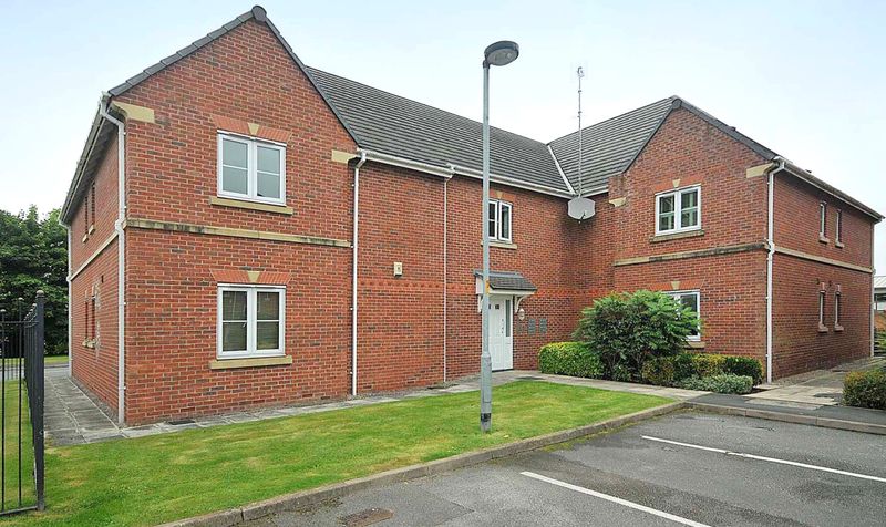 2 bedroom Apartment For Sale