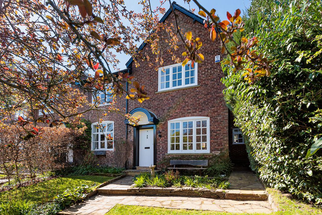 4 bedroom Cottage SSTC