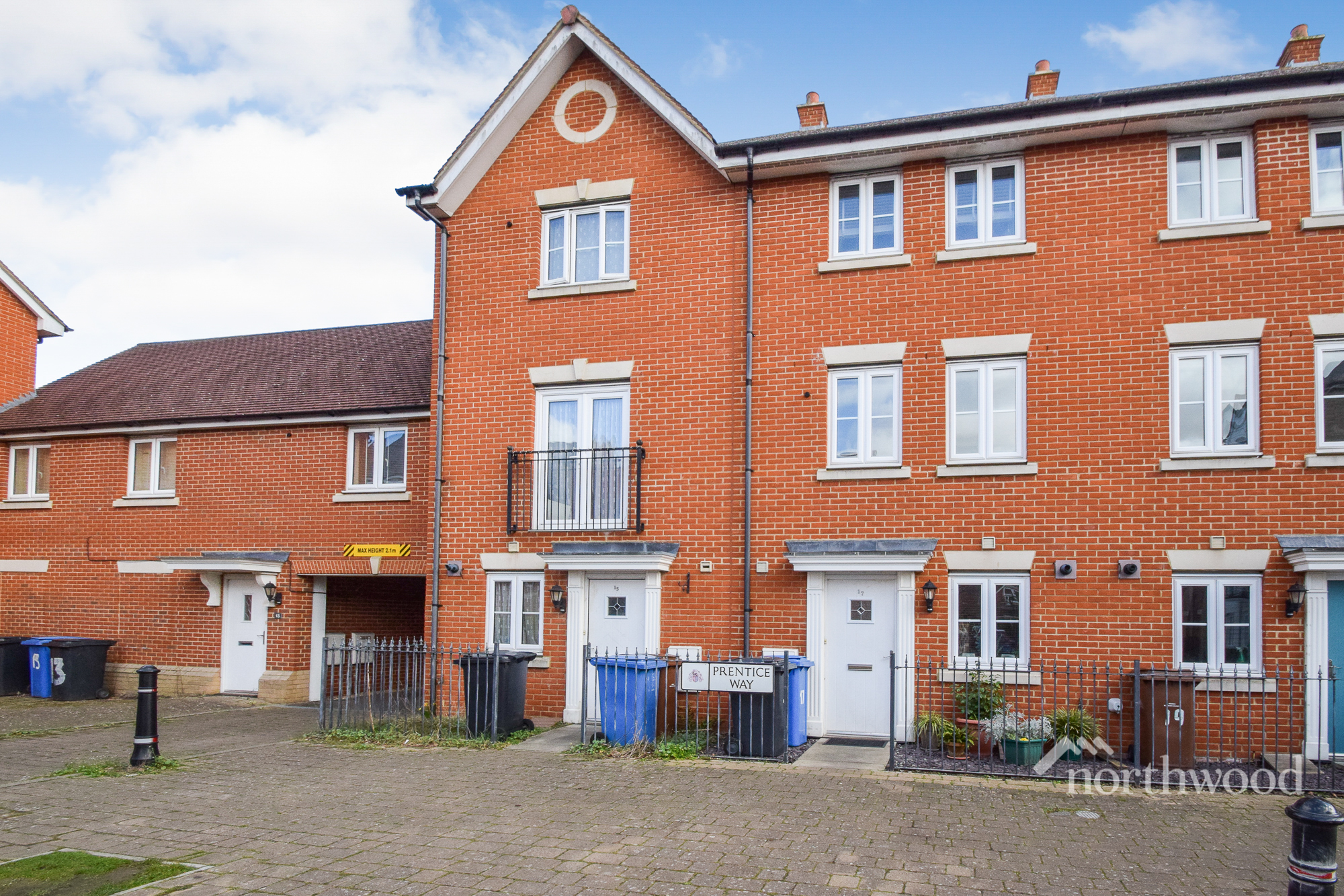 4 bedroom Townhouse SSTC