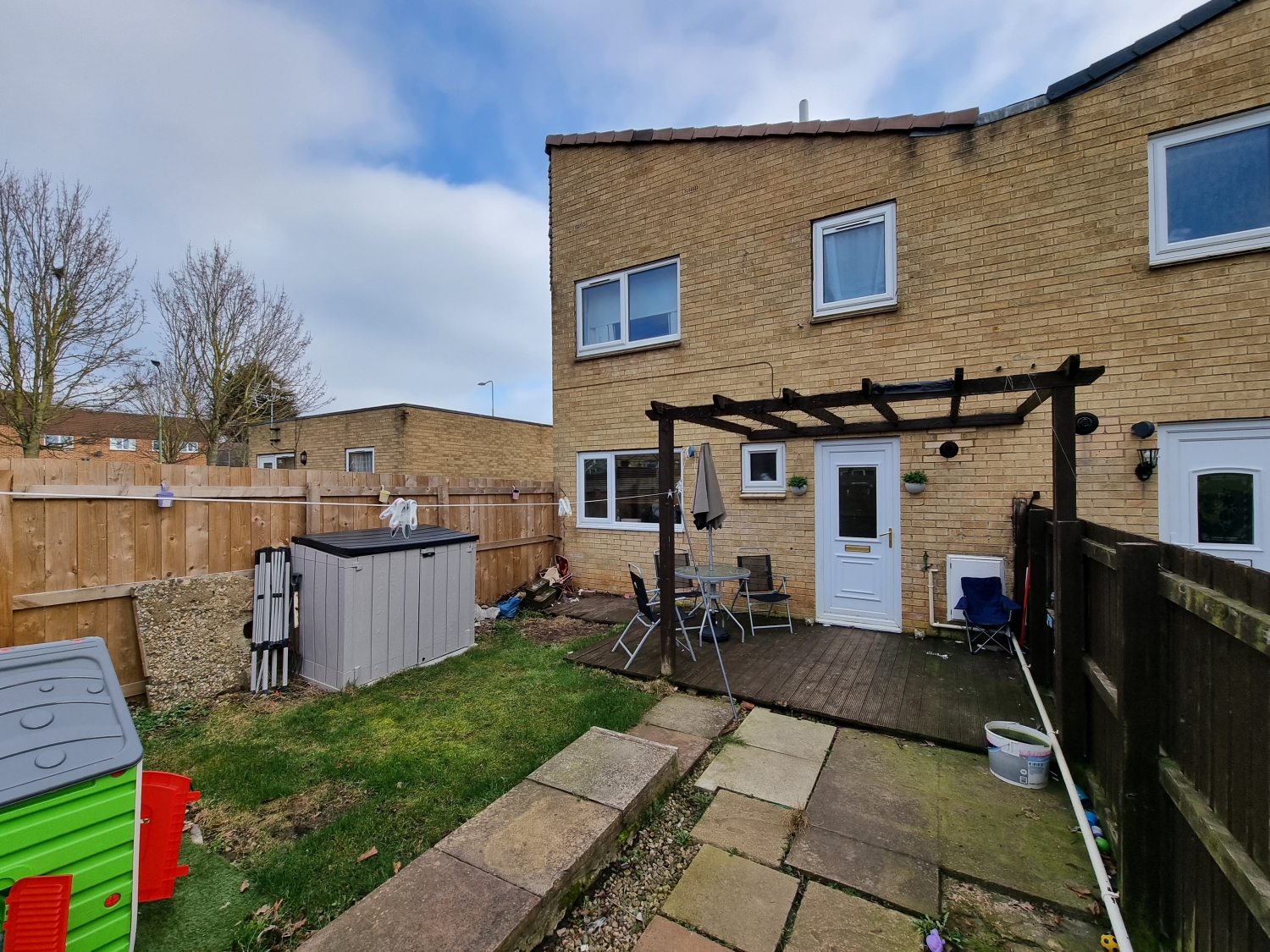 3 bedroom Terraced For Sale