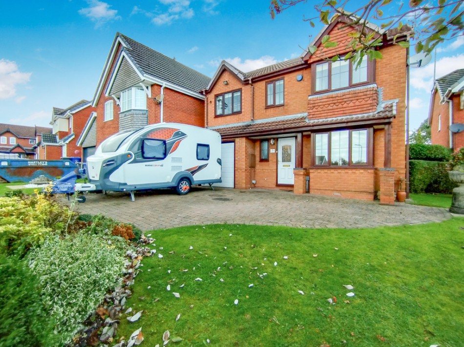 4 bedroom Detached house SSTC
