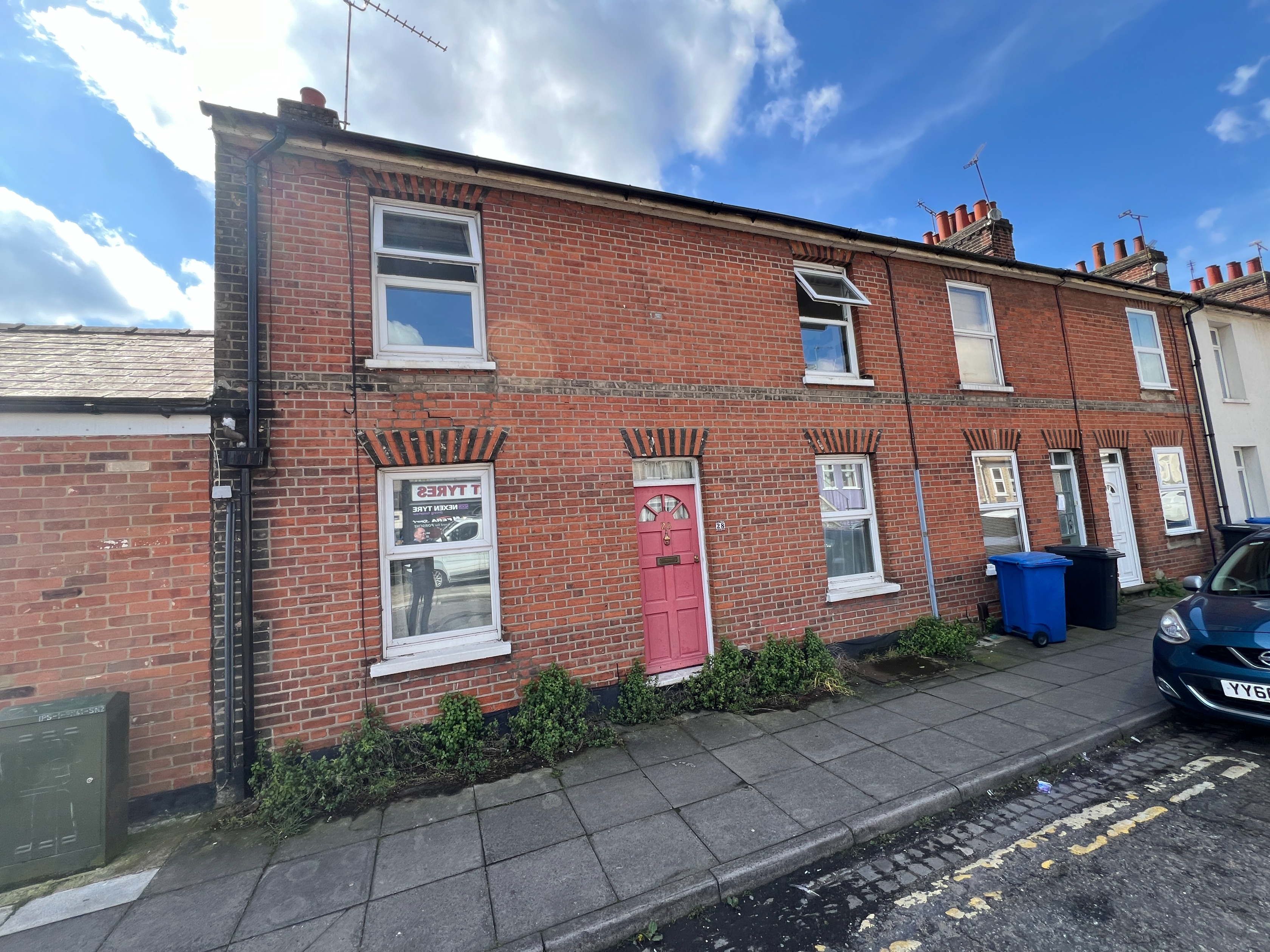 2 bedroom Terraced House To Let