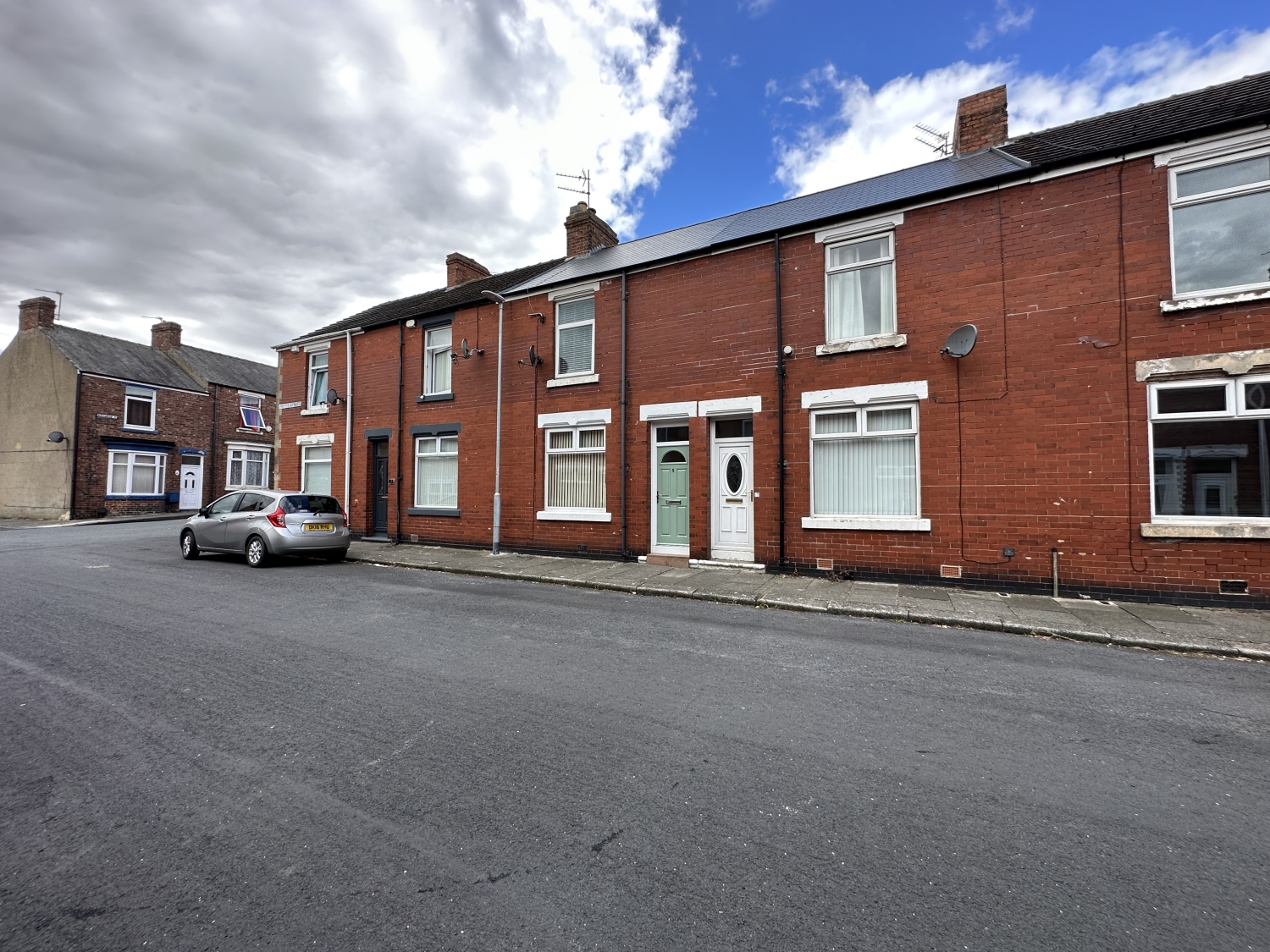 2 bedroom Terraced Under Offer