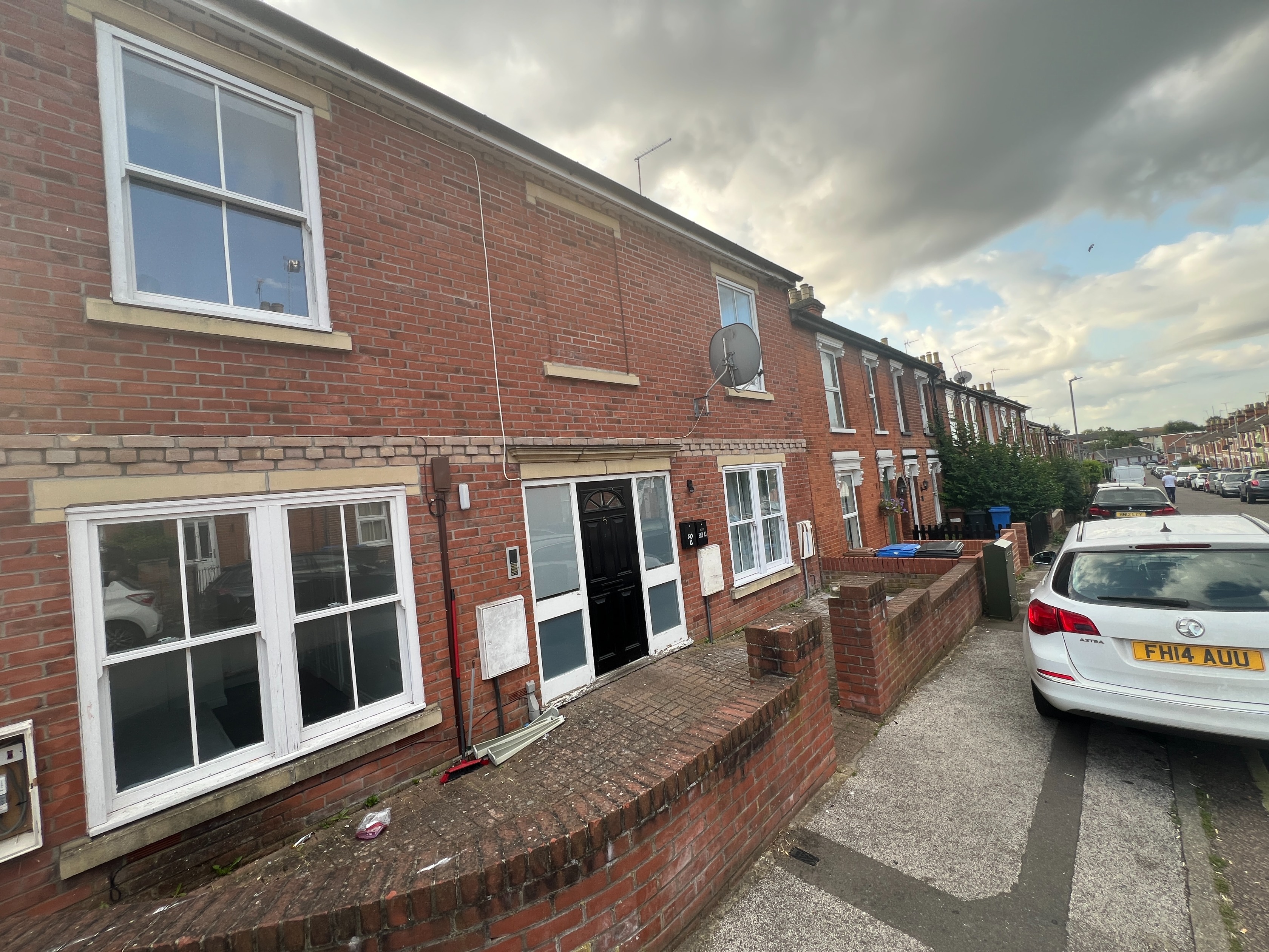 1 bedroom Apartment To Let