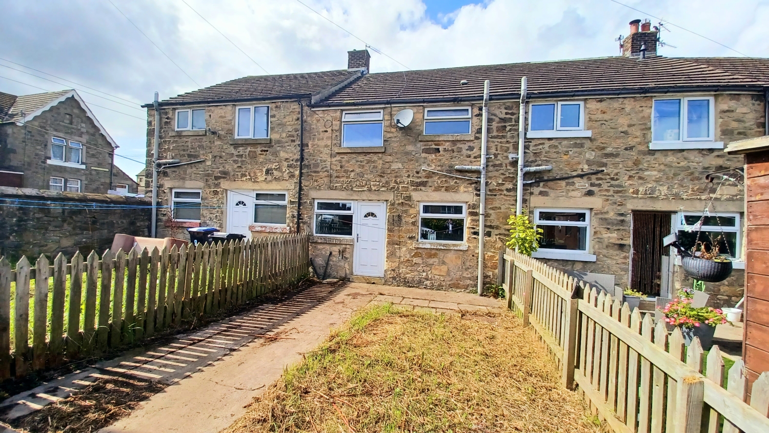 2 bedroom Terraced House Under Offer