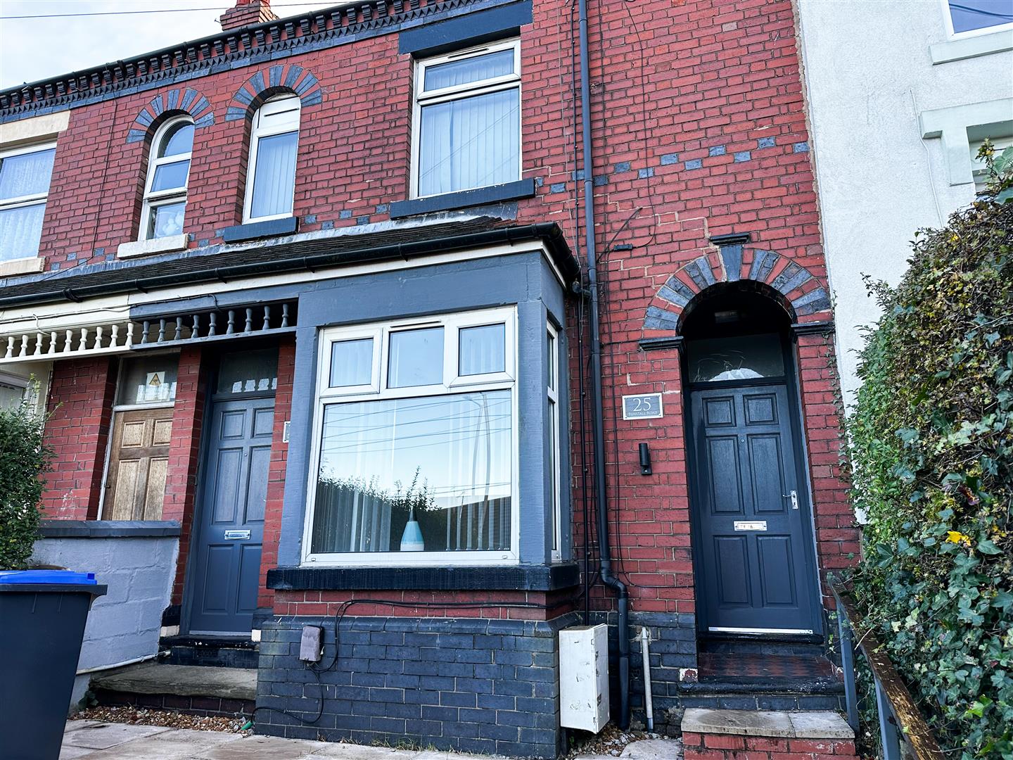 2 bedroom Apartment Let