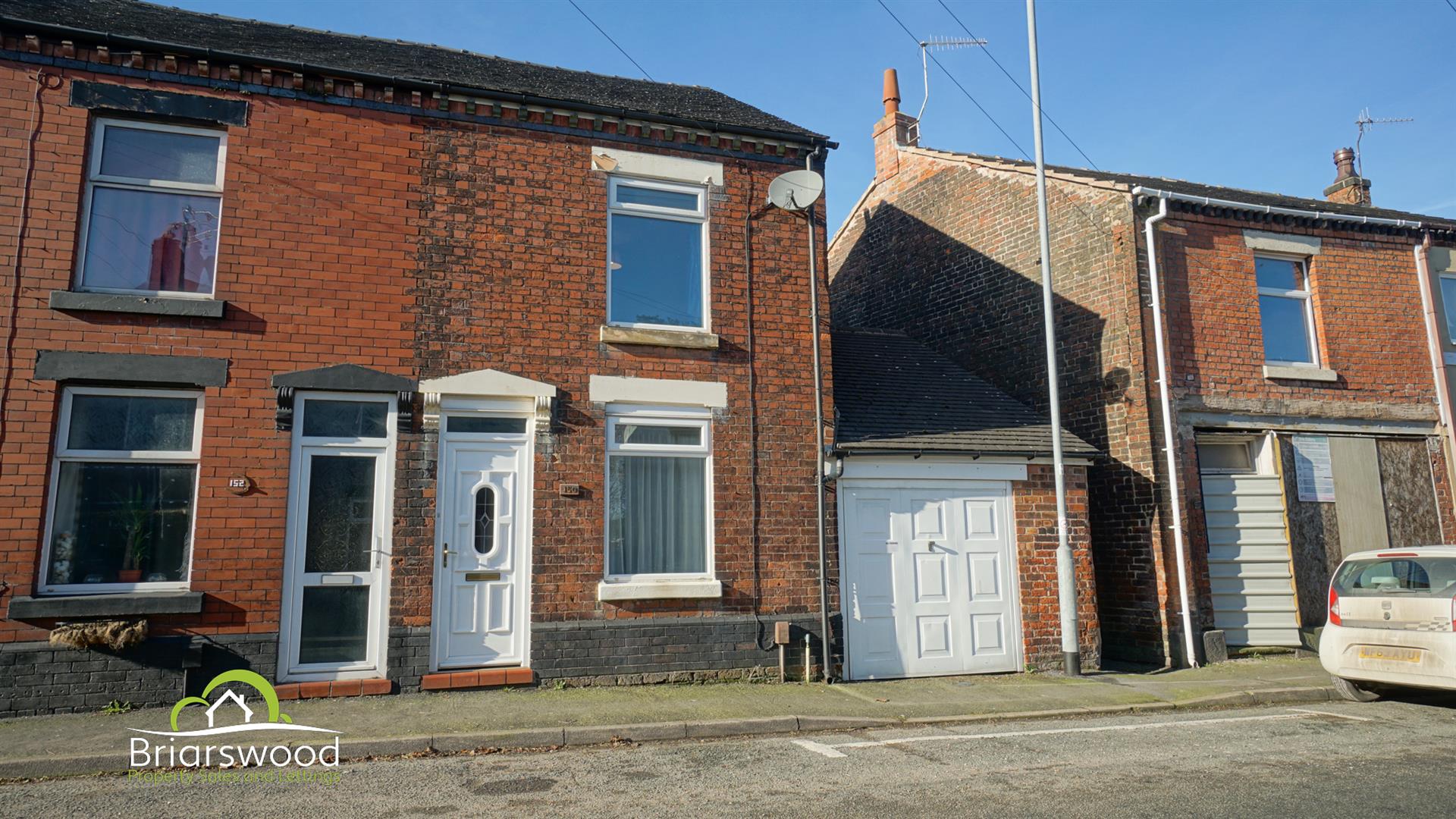 3 bedroom Terraced House To Let