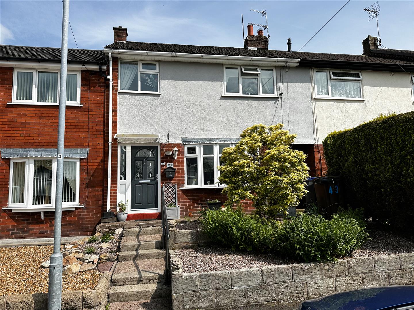 3 bedroom Terraced House SSTC