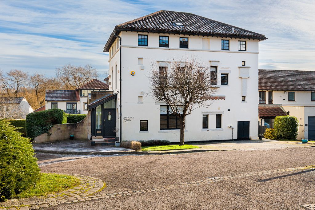 4 bedroom House For Sale
