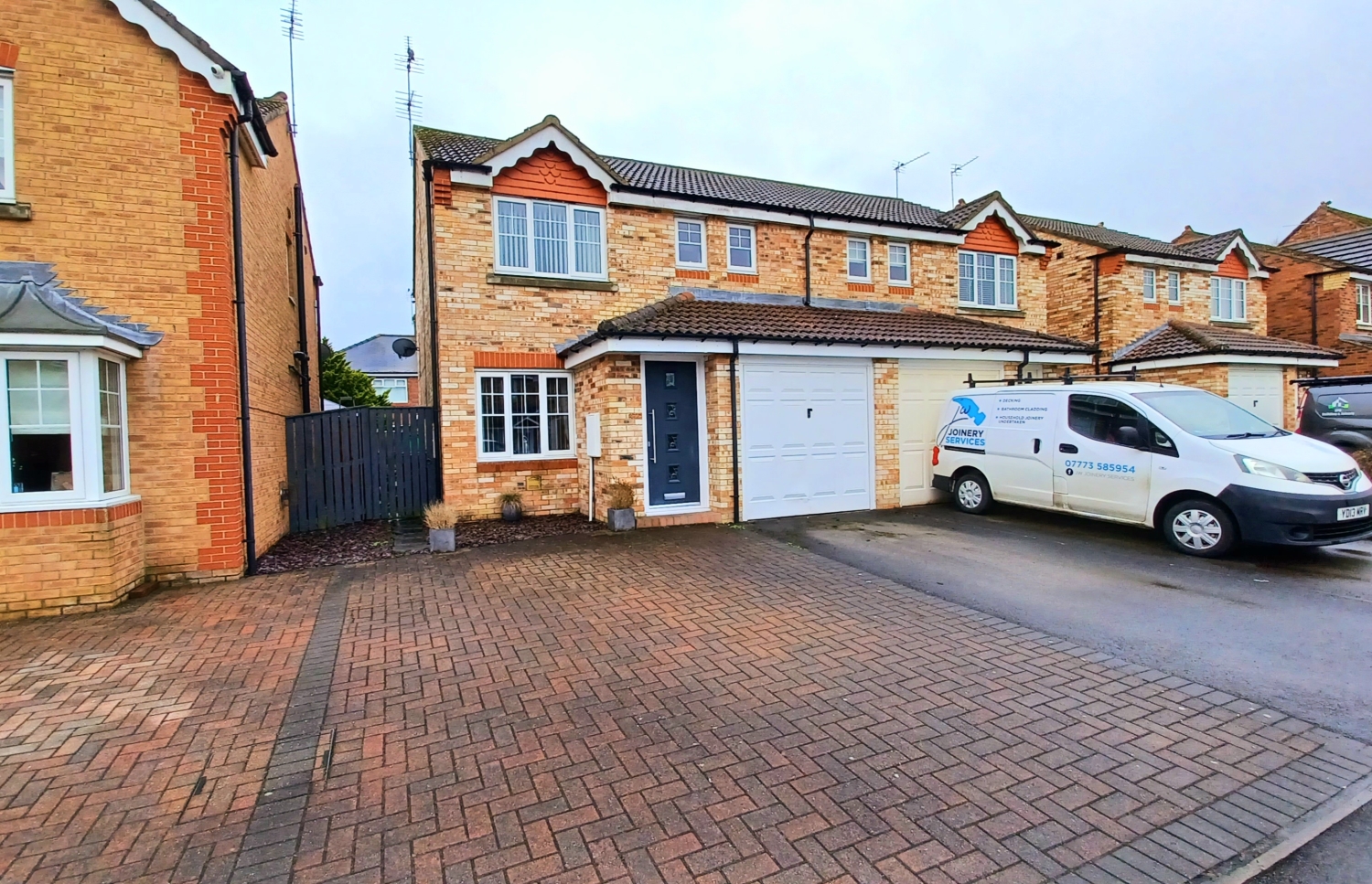 3 bedroom Semi-Detached For Sale