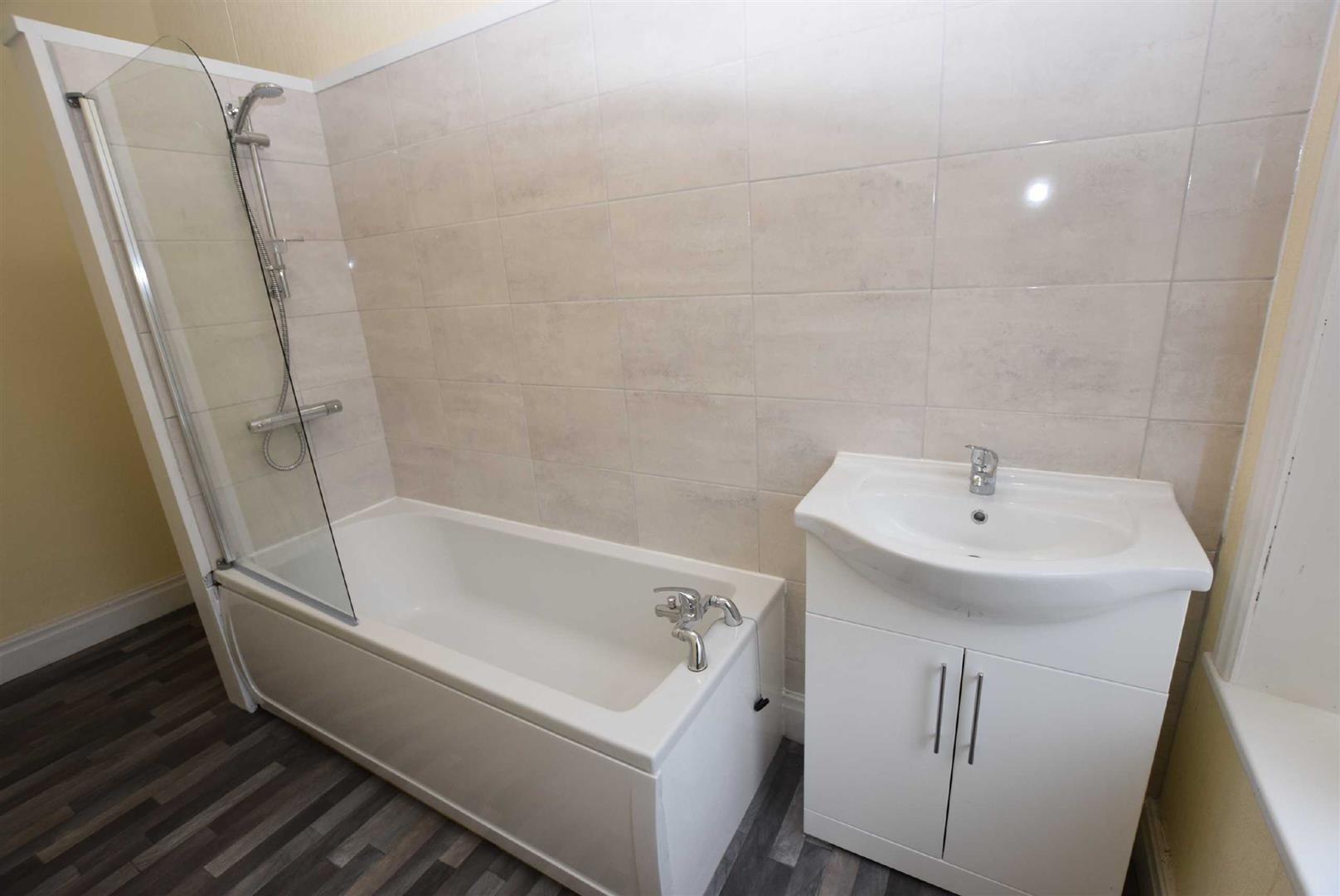 2 bedroom Terraced Let Agreed