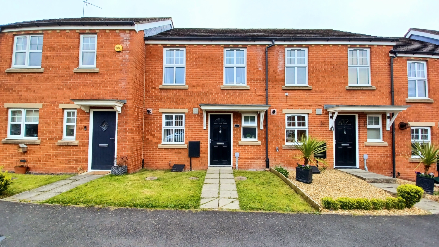 2 bedroom Terraced House Under Offer