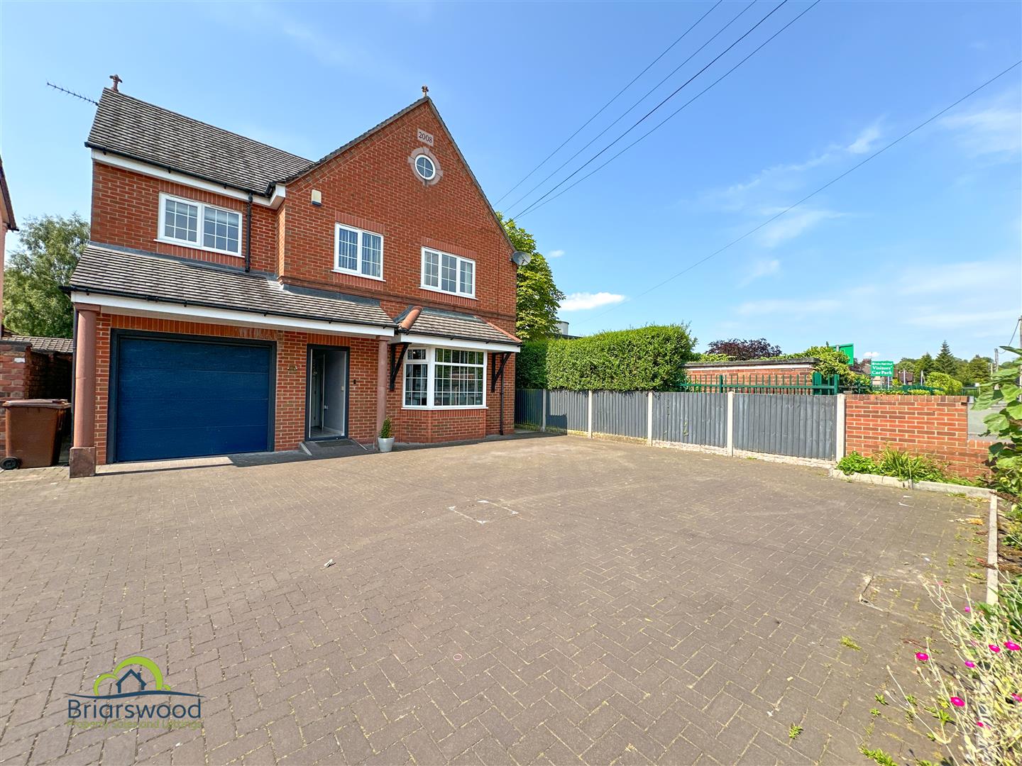 7 bedroom Detached House For Sale