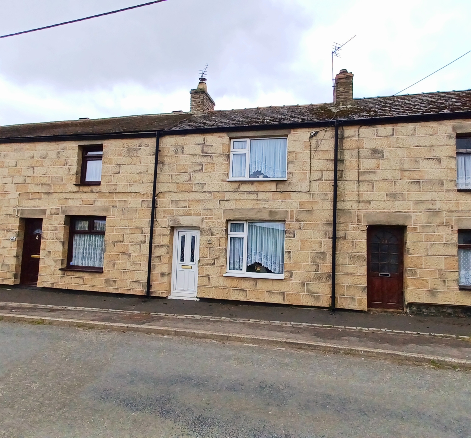 2 bedroom Terraced For Sale
