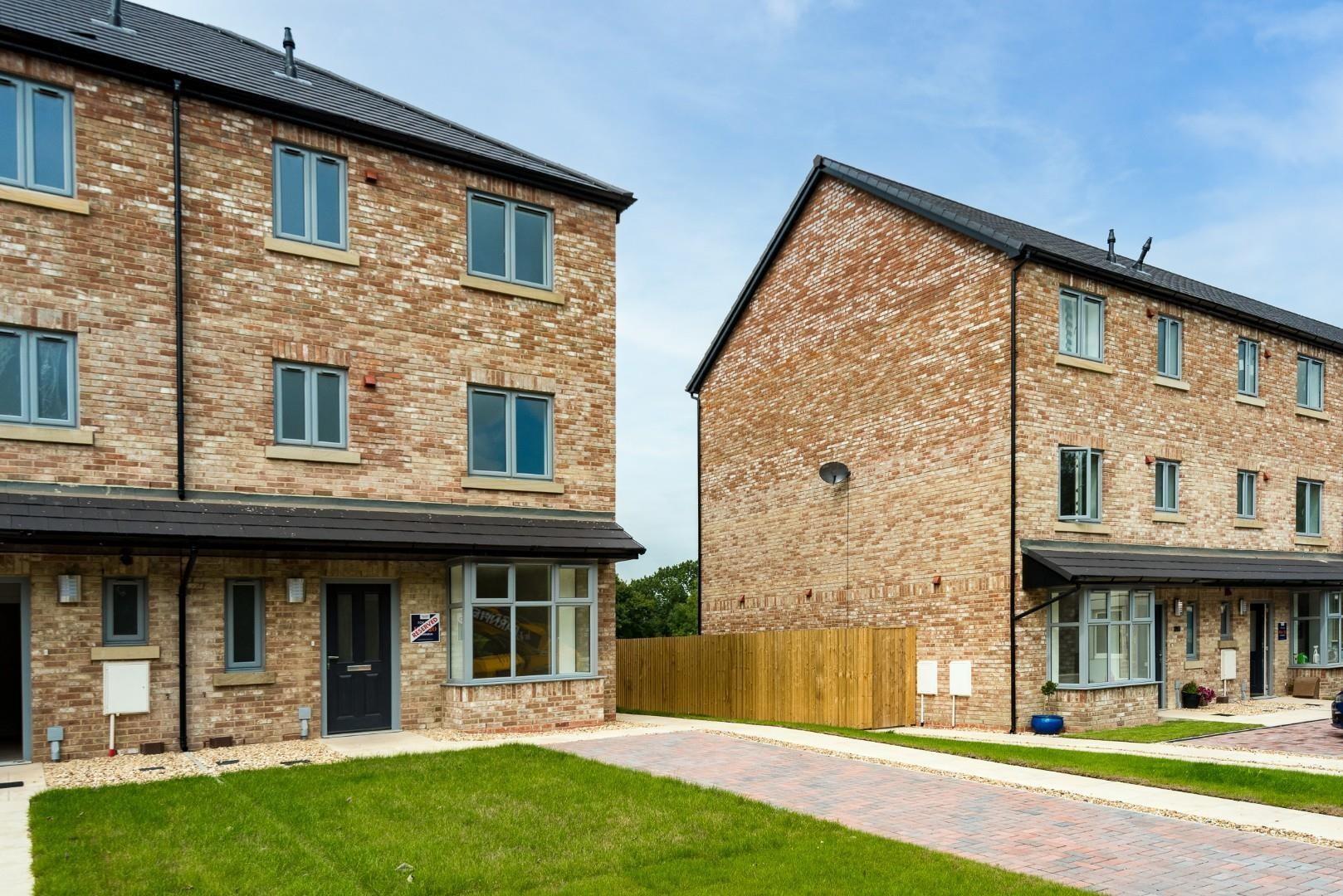 4 bedroom Townhouse Let Agreed
