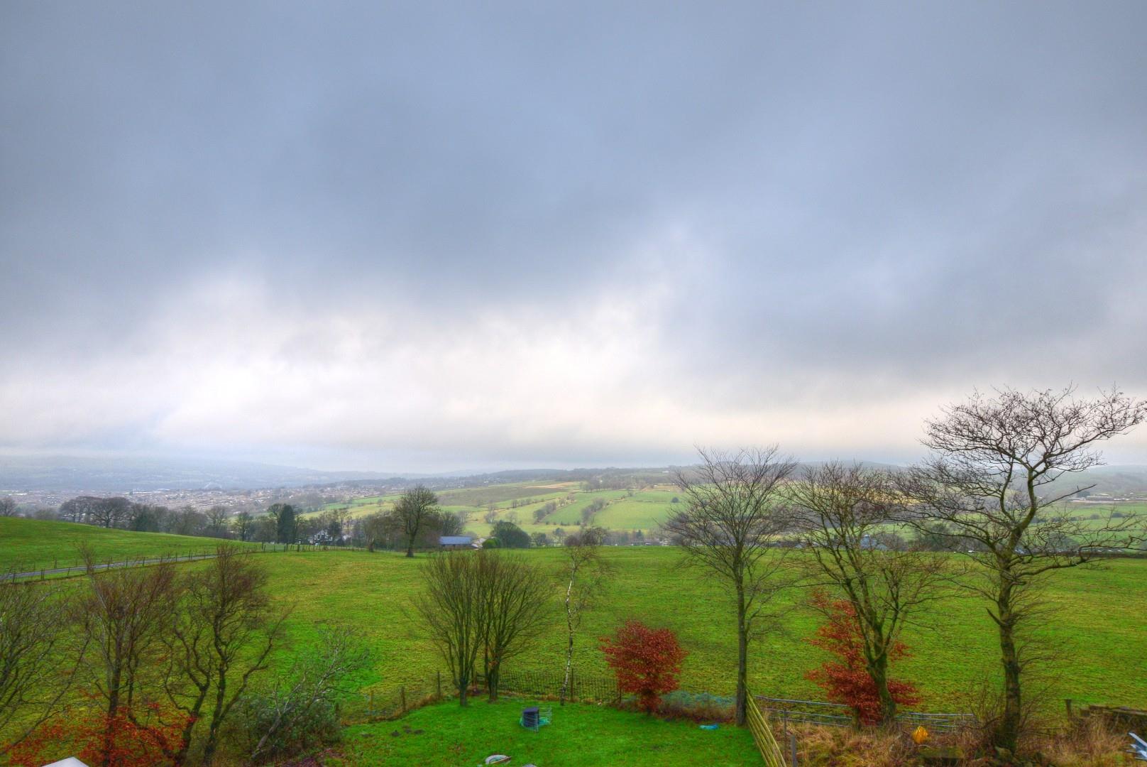 4 bedroom Farmhouse To Let