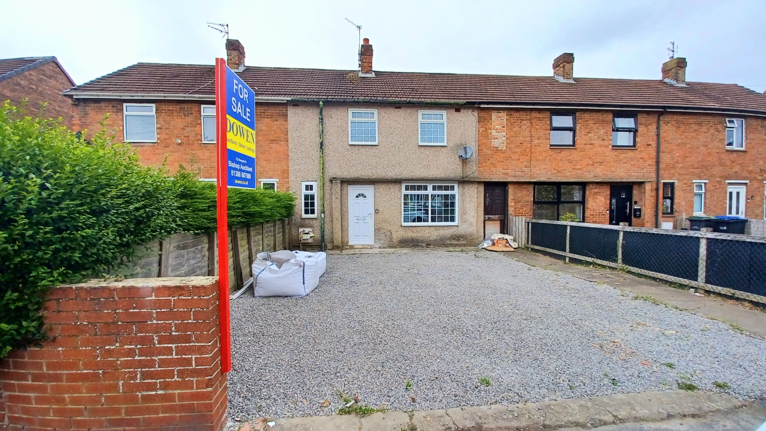 2 bedroom Terraced For Sale