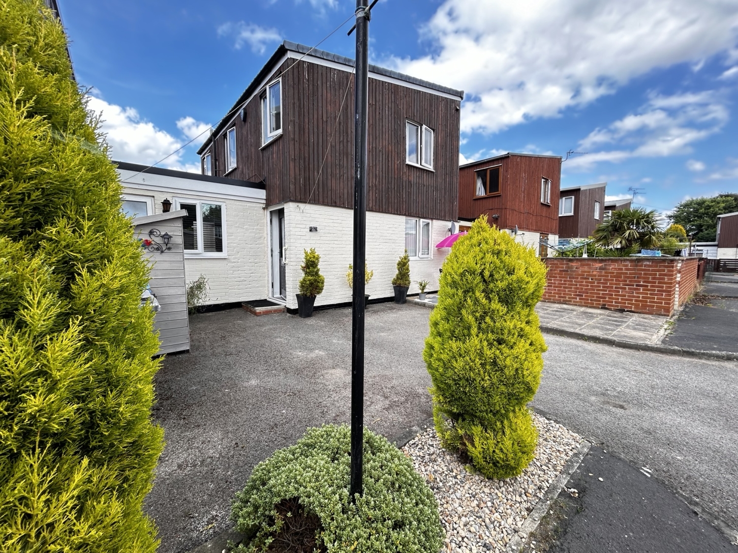 4 bedroom Terraced For Sale