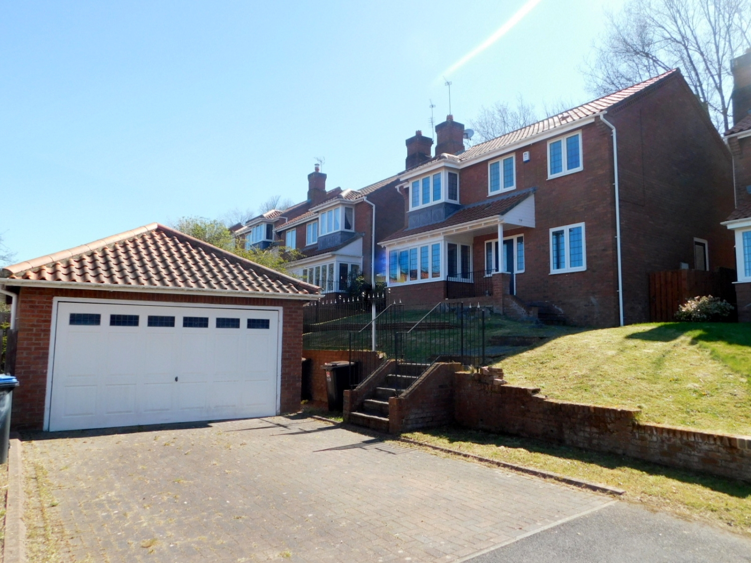 4 bedroom Terraced House To Let