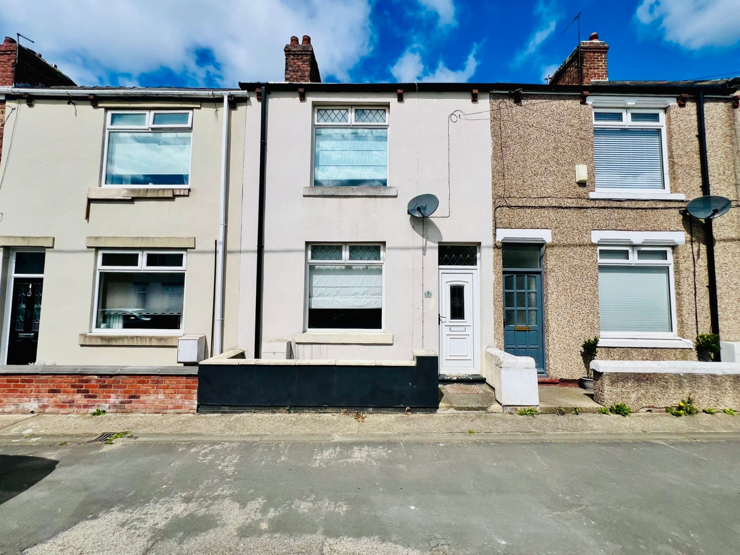 2 bedroom Terraced To Let