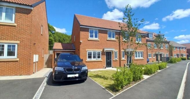 3 bedroom Semi-Detached Under Offer