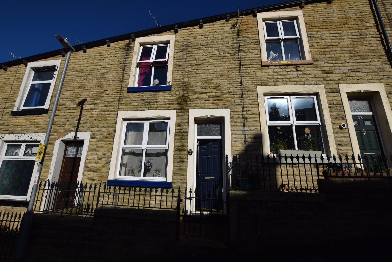 2 bedroom Terraced Under Offer