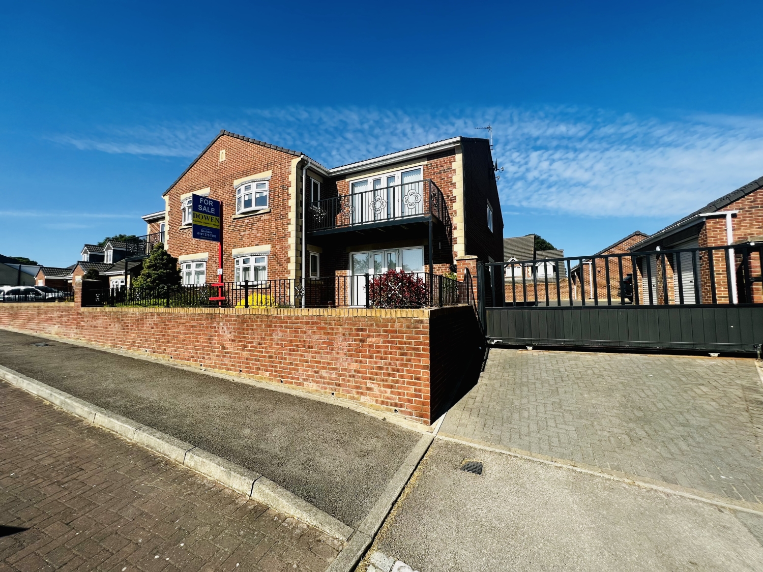 2 bedroom Terraced Under Offer