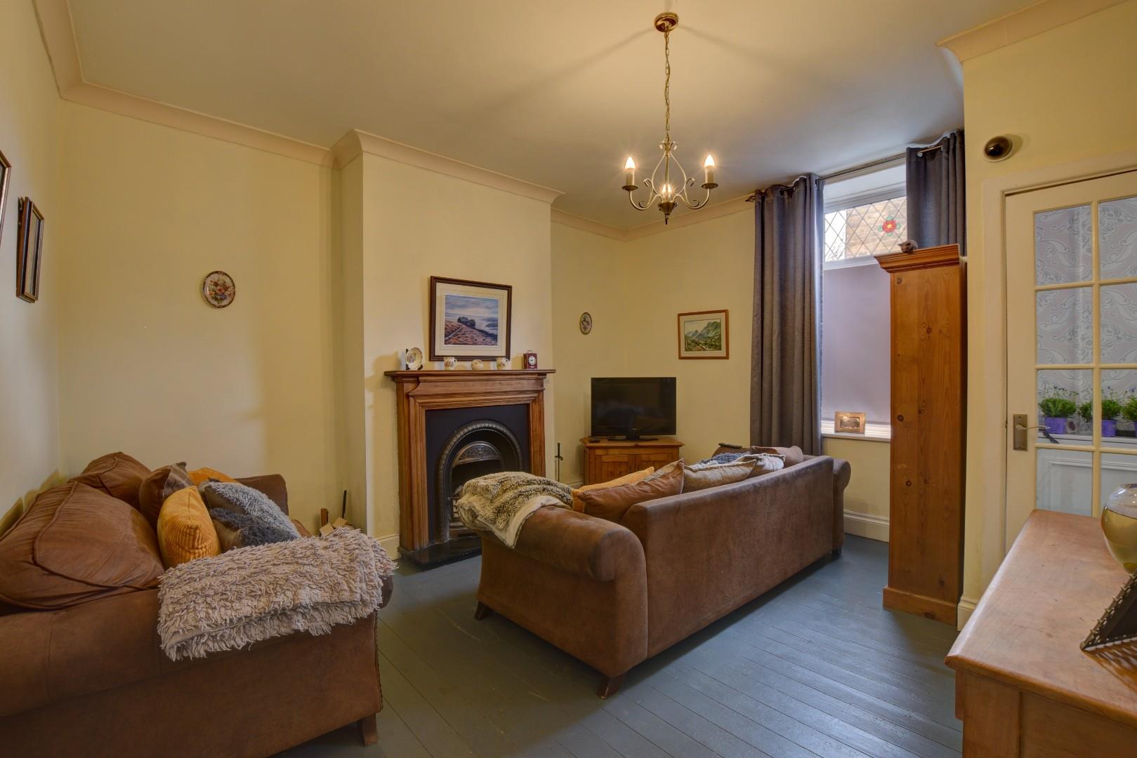 3 bedroom End Terrace Under Offer