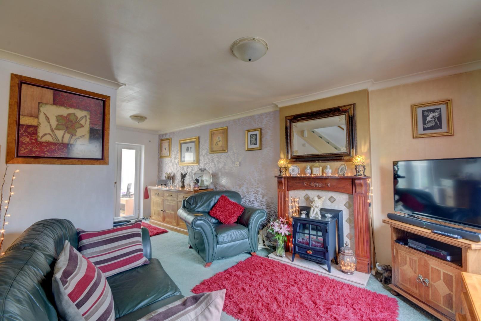 2 bedroom Semi-Detached Under Offer
