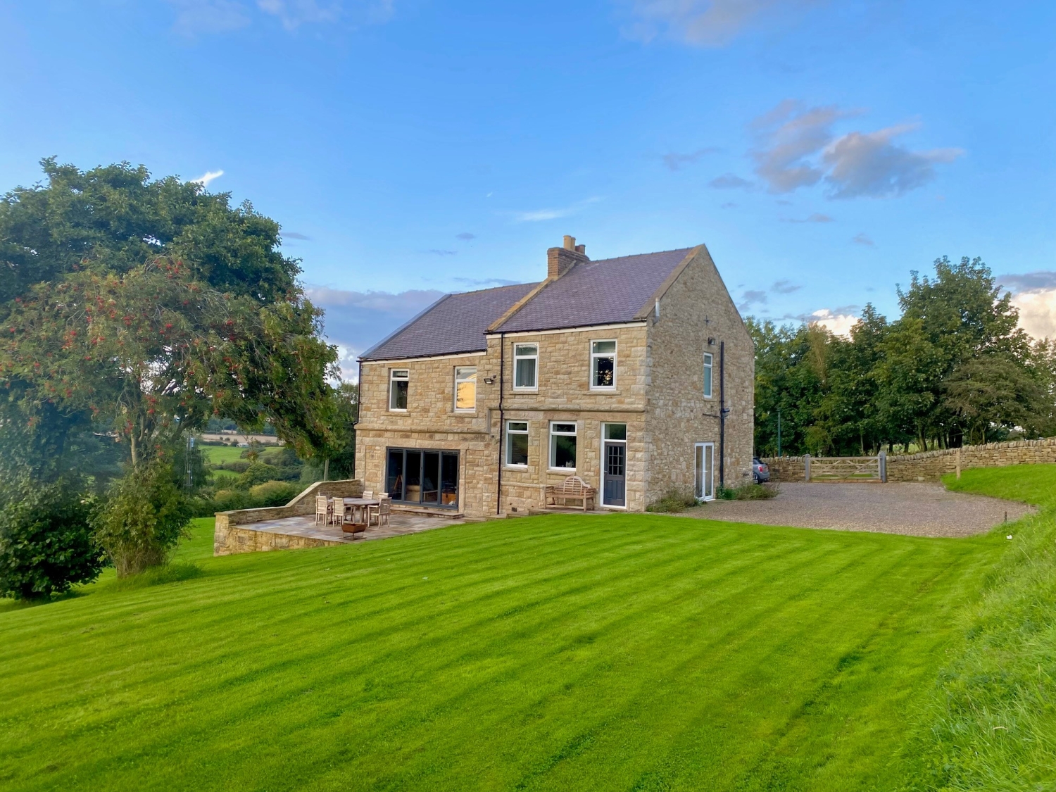4 bedroom Cottage Under Offer