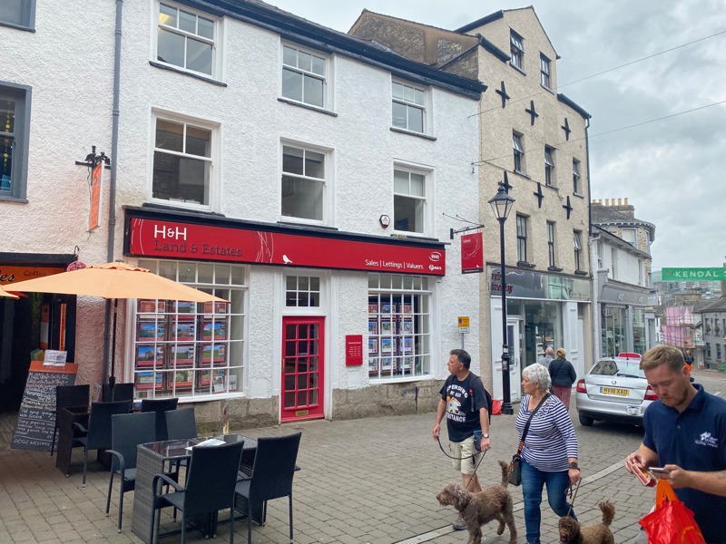 Retail To Let
