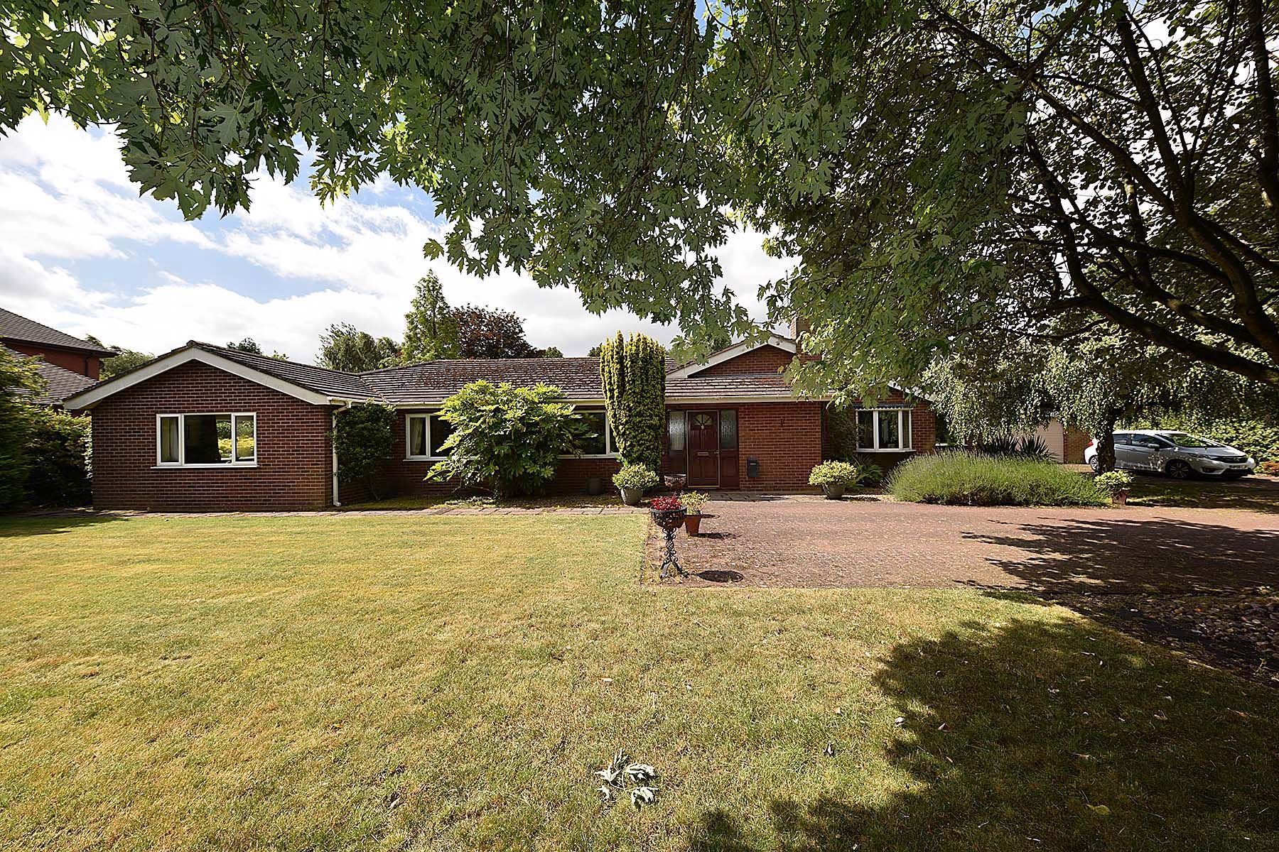 5 bedroom Detached House SSTC