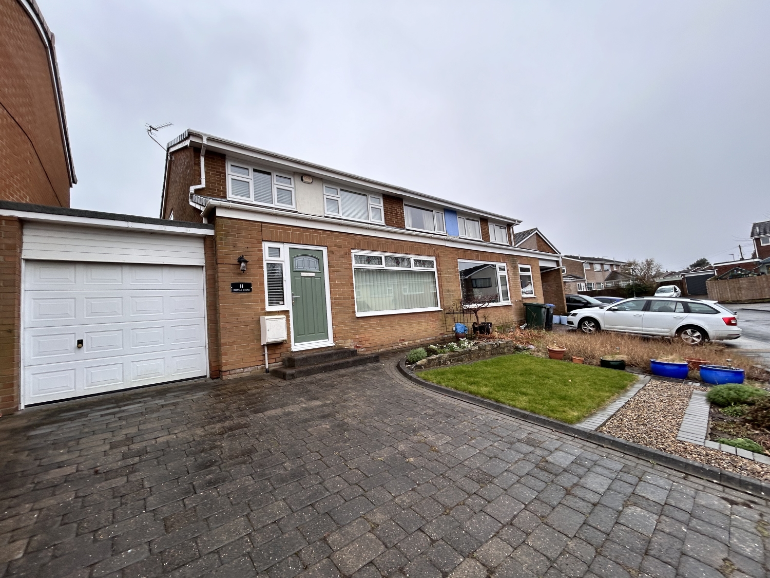 3 bedroom Semi-Detached Under Offer
