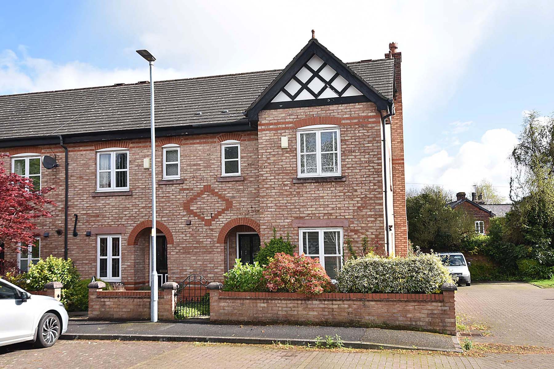3 bedroom Terraced House SSTC